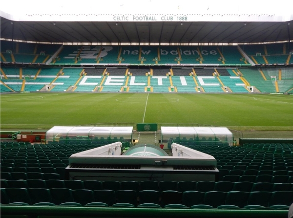 UNIVERSITY OF GLASGOW WOLFSON HALL CAMPUS - GLASGOW